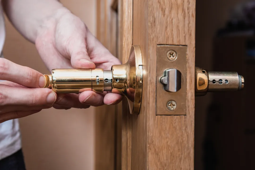 Serrurier urgence Lille : que faire en cas de porte claquée ?